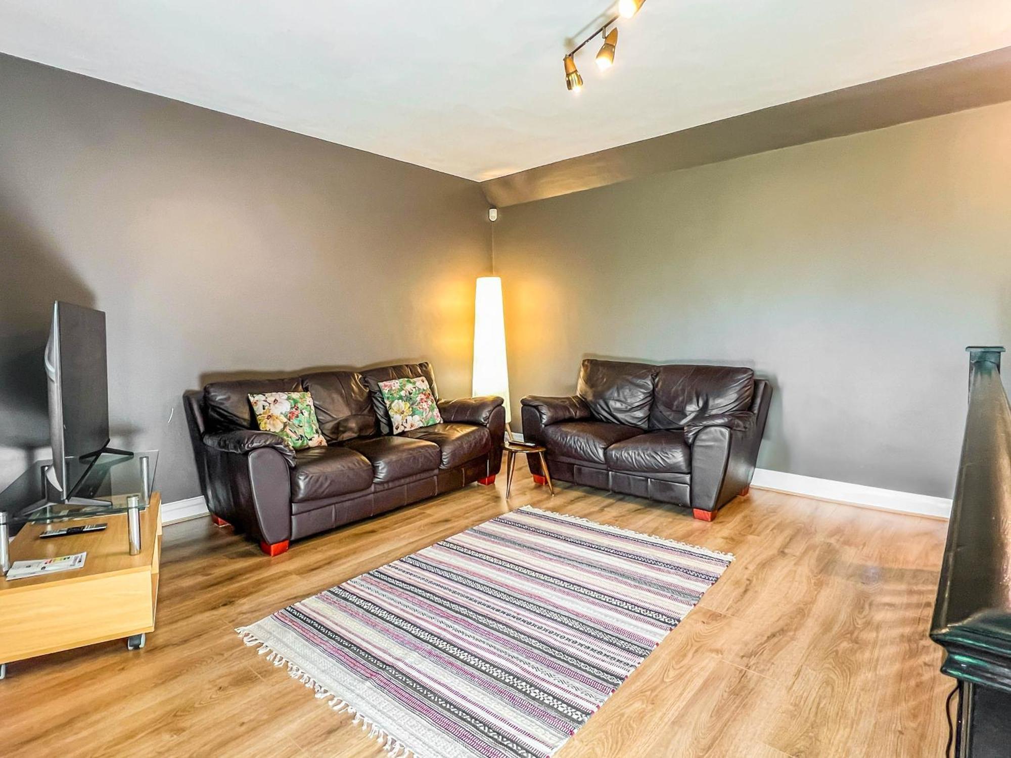 2 Bed - 2 Bath - Duplex Apartment Next To Lbu-Headingley Centre-Ycc Arena-Families-Relocators Meanwood エクステリア 写真